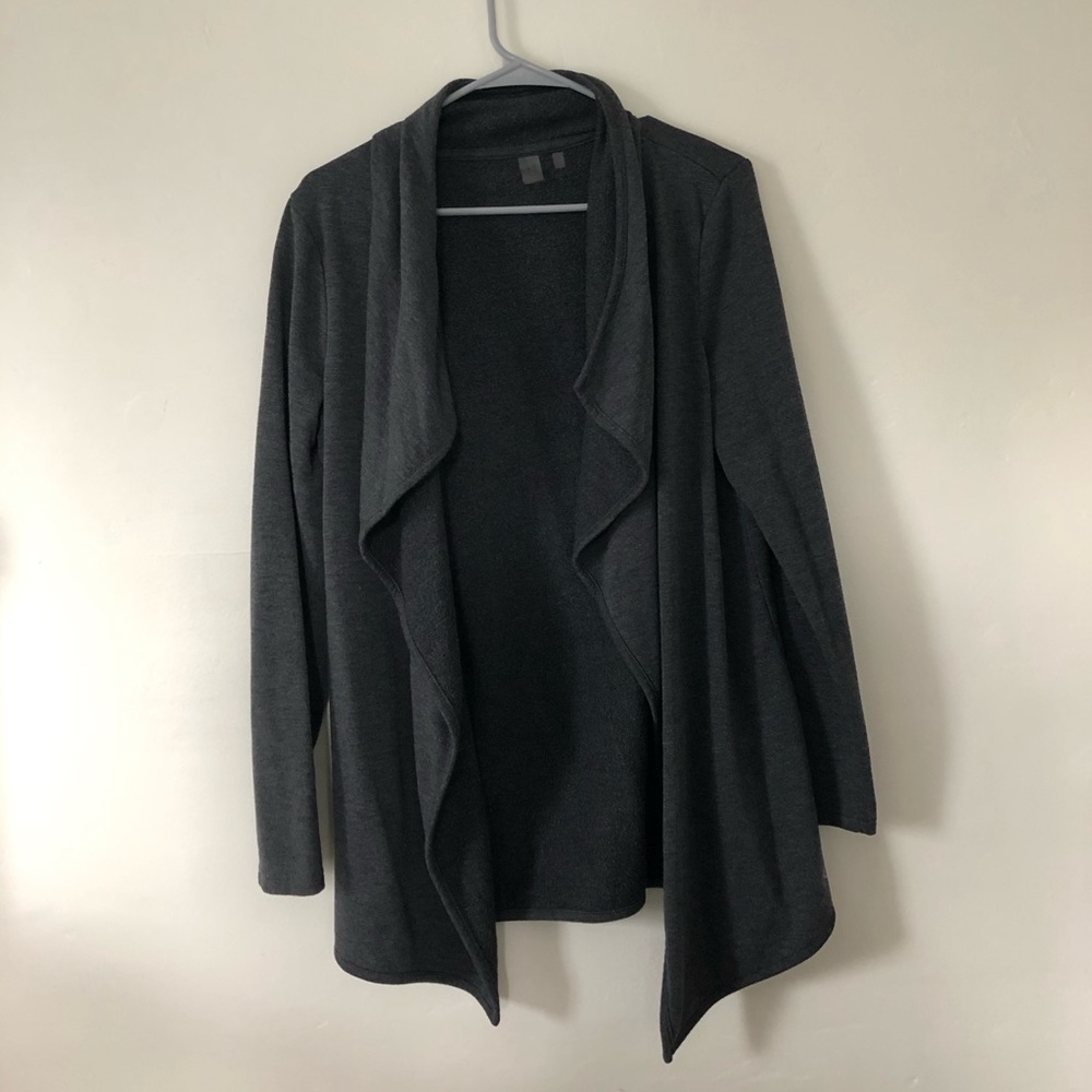 Cardigan / sweater